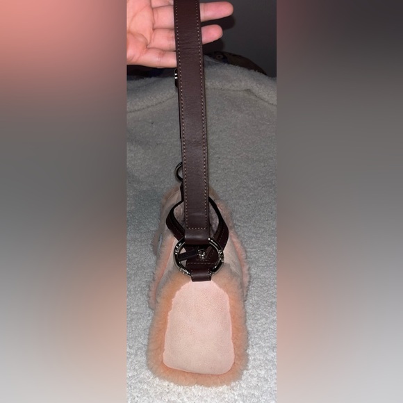UGG Women's Blush and Brown Shearling Shoulder Bag - Picture 8 of 16